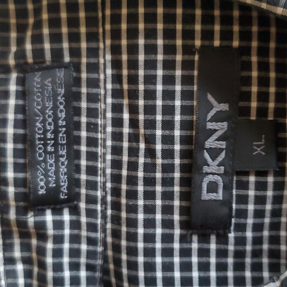 DKNY black button down short sleeve shirt - Picture 4 of 6